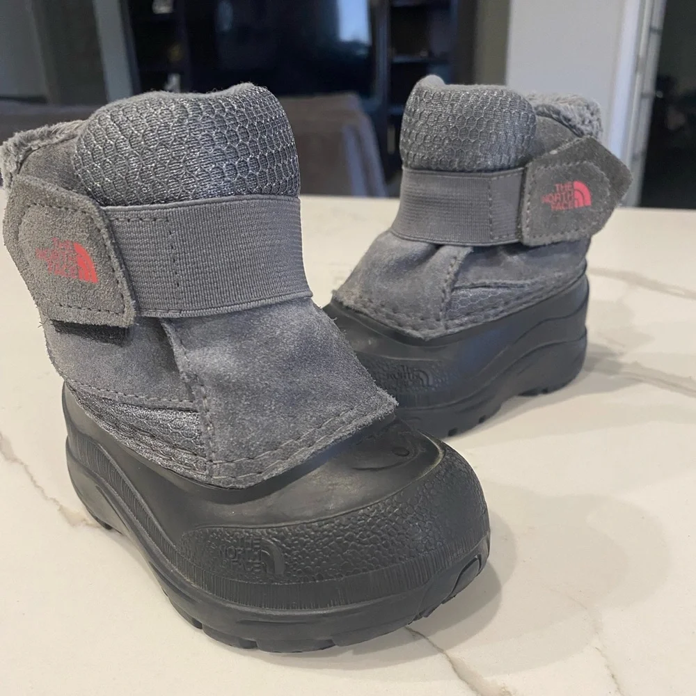 he North Face Alpenglow II Boot - Baby / Toddler - Zinc Gray / Black